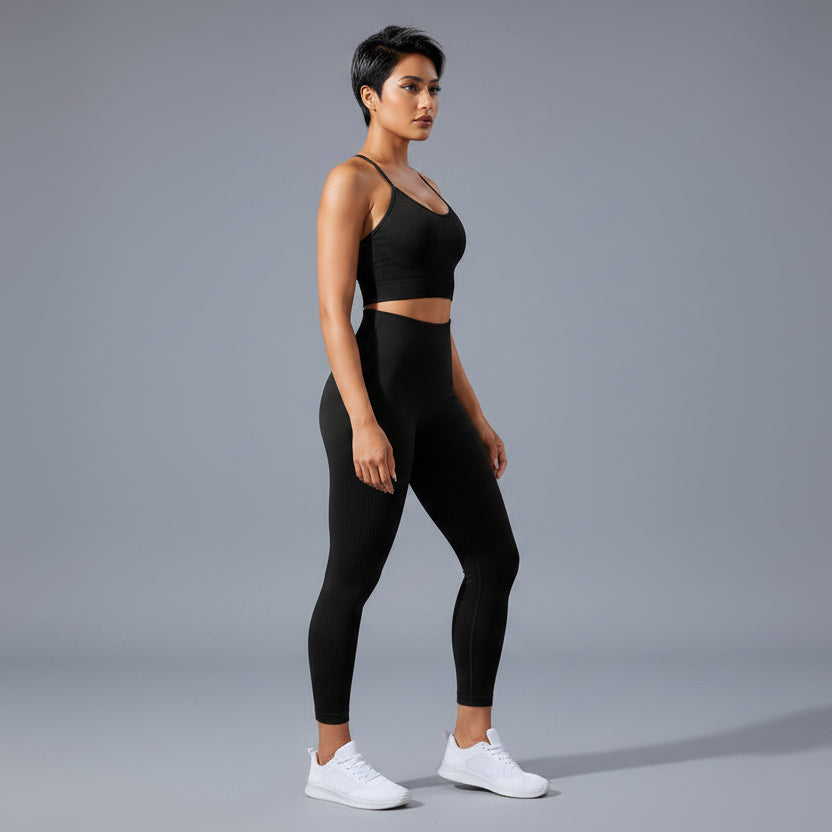 Women’s seamless yoga gym set in black - AresFit